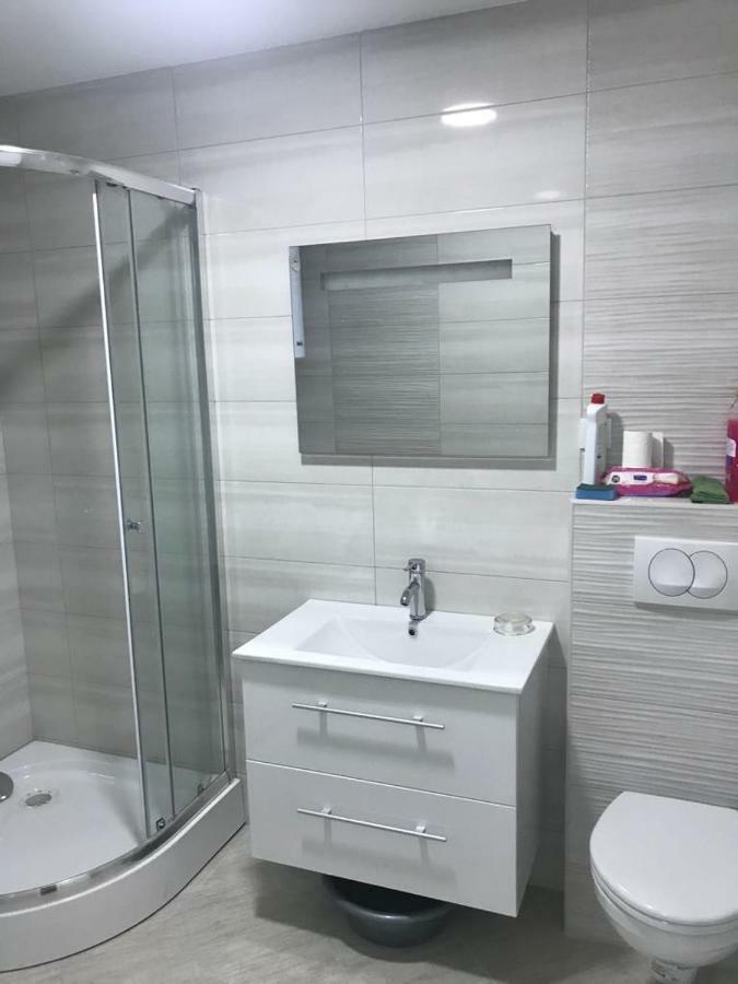 Apartamento Luda Kuca Bar Exterior foto